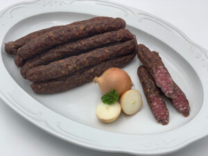 Hirschknacker (mit Schweinefleisch)
